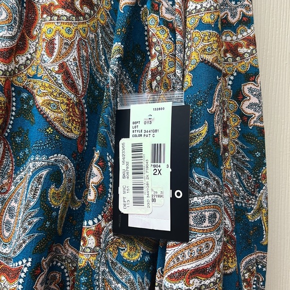 NWT Blouse - Picture 2 of 3
